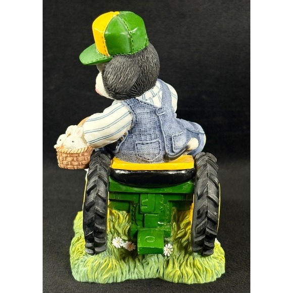 Mary's Moo Moos I Tract-Her Down For You Figurine Tractor Bunnies #642738 - Picture 3 of 10